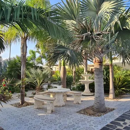 Tropical Paradise In Villa